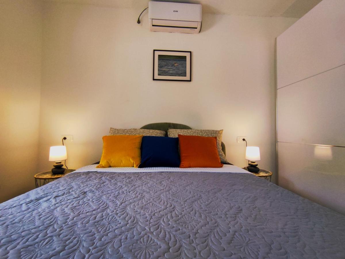 Celtis Shade House Villa เวียร์ปาซาร์ ภายนอก รูปภาพ